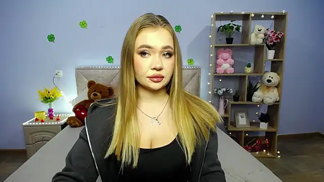 Snapshot of StacyYellig chatting on 03.16.25 StacyYellig online show from 03.16.25