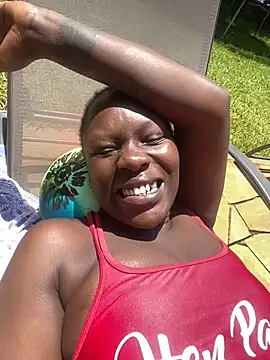 Snapshot of _BLVCKGIRL_SHERIF chatting on 09.17.25 BLVCKGIRL SHERIF online show from 09.17.25