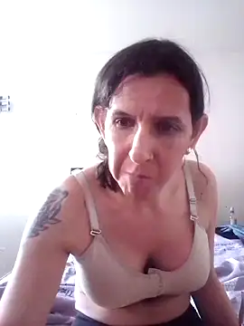 Cameron puppy online show from 10.19.25