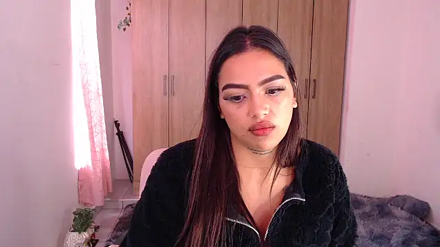 Snapshot of fairylatin222 chatting on 02.08.25 fairylatin222 online show from 02.08.25