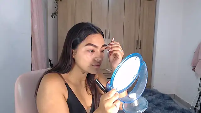 Snapshot of fairylatin222 chatting on 02.11.25 fairylatin222 online show from 02.11.25