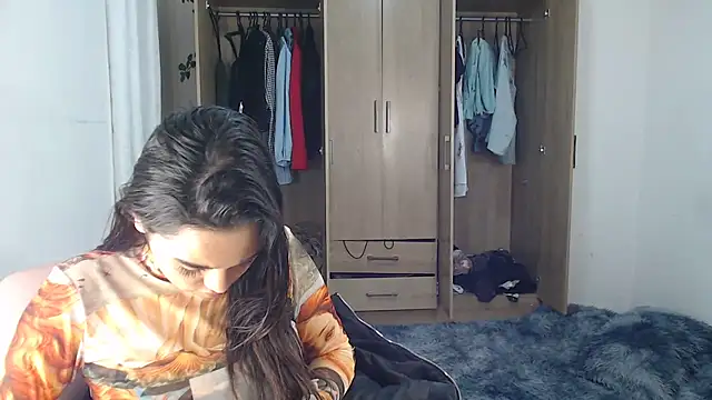 Snapshot of fairylatin222 chatting on 03.04.25 fairylatin222 online show from 03.04.25