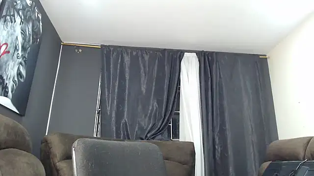 Snapshot of fairylatin222 chatting on 11.23.25 fairylatin222 online show from 11.23.25