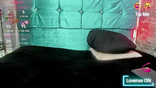 Cloee66 online show from 12.02.25