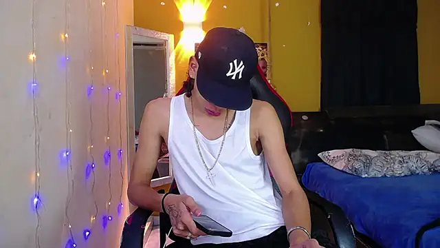 Snapshot of Harry_jhonsson chatting on 01.13.25 Harry jhonsson online show from 01.13.25