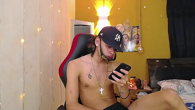 Snapshot of Harry_jhonsson chatting on 01.31.25 Harry jhonsson online show from 01.31.25