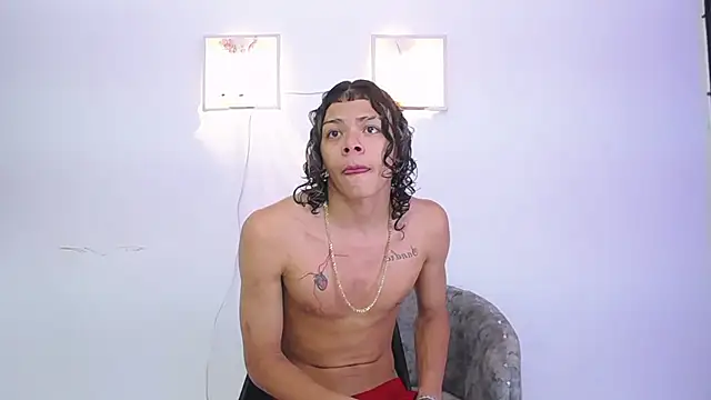 Snapshot of Harry_jhonsson chatting on 02.18.25 Harry jhonsson online show from 02.18.25