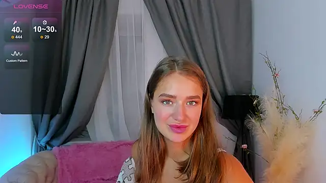 Snapshot of LovelyJessie chatting on 03.21.25 LovelyJessie online show from 03.21.25