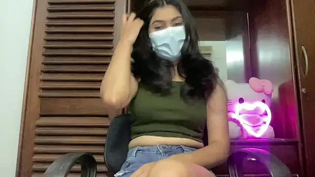 Snapshot of Princess_Lily chatting on 01.15.25 Princess Lily online show from 01.15.25