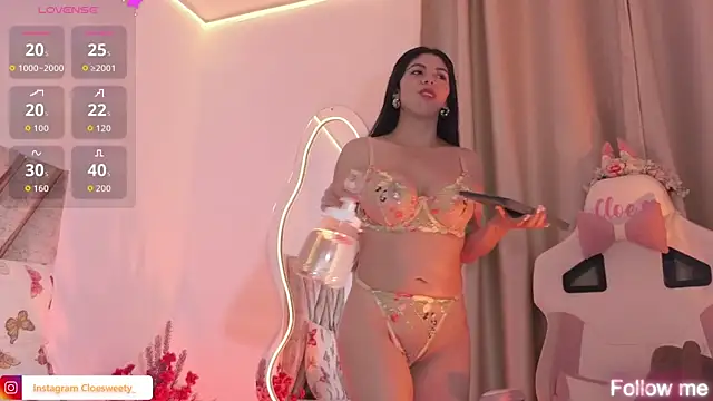 Snapshot of Cloesweety chatting on 10.01.25 Cloesweety online show from 10.01.25