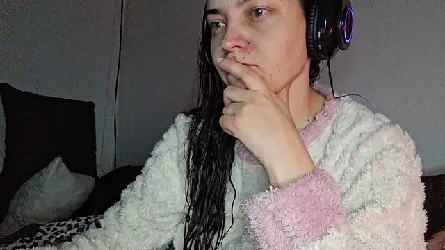 Cyndee Winter online show from 12.16.24