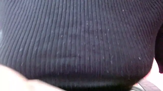 Snapshot of sexy_ishu chatting on 03.05.25 sexy ishu online show from 03.05.25