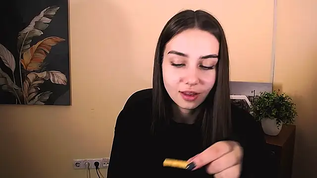 Snapshot of Lili_magic chatting on 10.04.25 Lili magic online show from 10.04.25