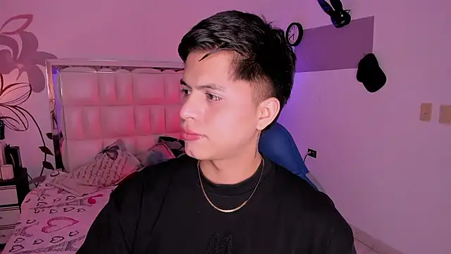 Snapshot of Niicky1_ chatting on 12.03.24 Niicky1 online show from 12.03.24