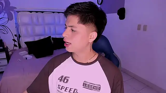 Snapshot of Niicky1_ chatting on 12.27.24 Niicky1 online show from 12.27.24