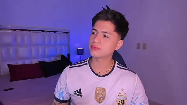 Snapshot of Niicky1_ chatting on 01.06.25 Niicky1 online show from 01.06.25