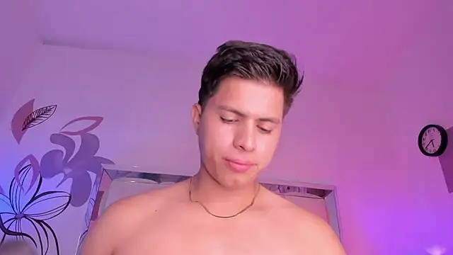 Snapshot of Niicky1_ chatting on 02.13.25 Niicky1 online show from 02.13.25