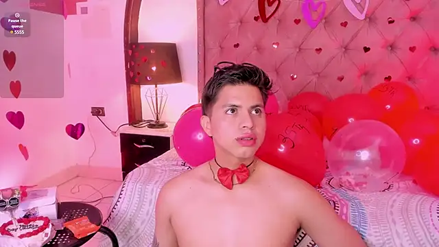 Snapshot of Niicky1_ chatting on 02.14.25 Niicky1 online show from 02.14.25