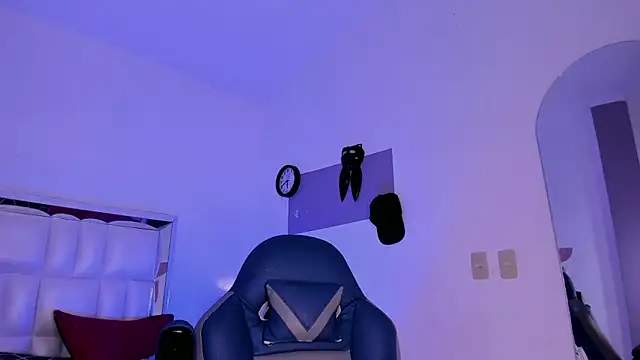 Snapshot of Niicky1_ chatting on 02.25.25 Niicky1 online show from 02.25.25