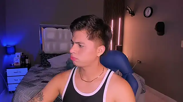 Snapshot of Niicky1_ chatting on 03.12.25 Niicky1 online show from 03.12.25