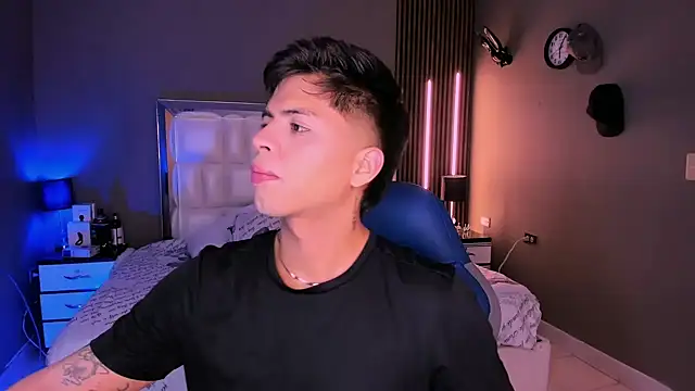 Snapshot of Niicky1_ chatting on 03.14.25 Niicky1 online show from 03.14.25