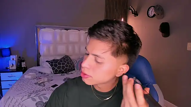 Snapshot of Niicky1_ chatting on 03.15.25 Niicky1 online show from 03.15.25