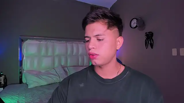 Snapshot of Niicky1_ chatting on 09.13.25 Niicky1 online show from 09.13.25