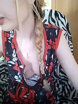 Snapshot of Elza_kom chatting on 01.29.25 Elza kom online show from 01.29.25