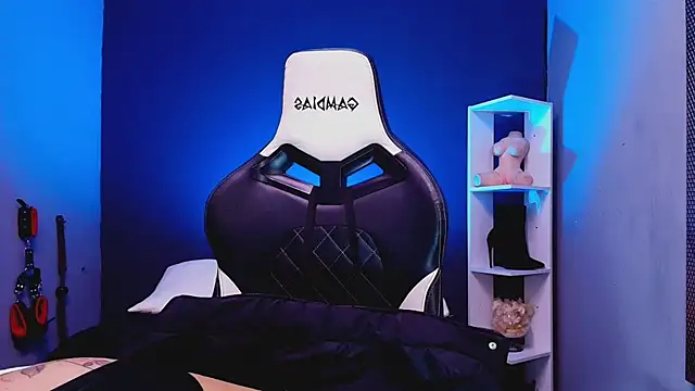 JadaRoberts online show from 11.12.25