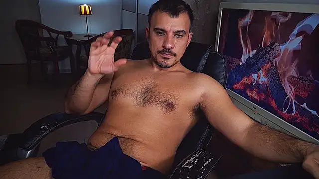 Snapshot of officeman7 chatting on 12.16.24 officeman7 online show from 12.16.24