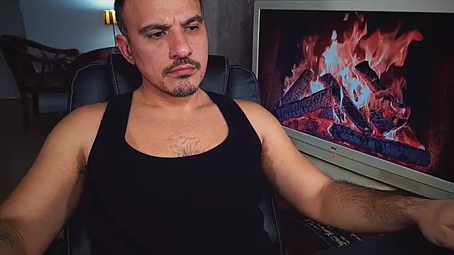 officeman7 online show from 01.15.25