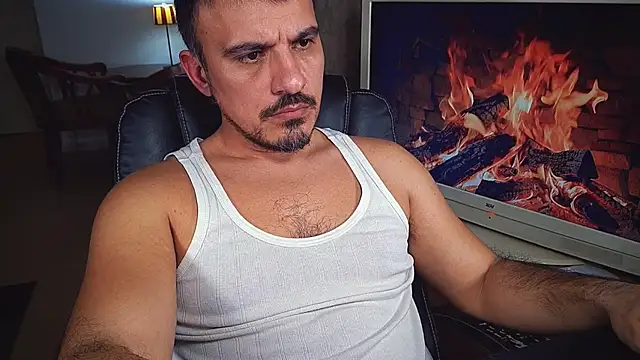 Snapshot of officeman7 chatting on 02.04.25 officeman7 online show from 02.04.25