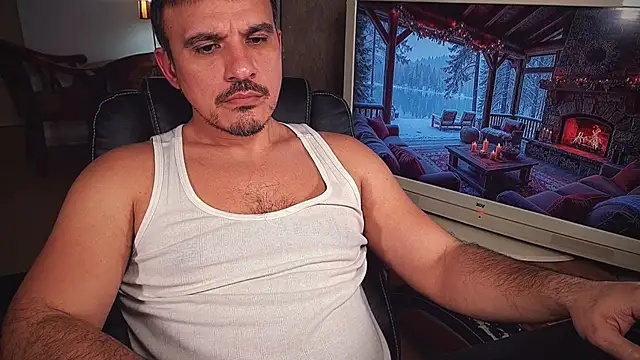 Snapshot of officeman7 chatting on 02.14.25 officeman7 online show from 02.14.25