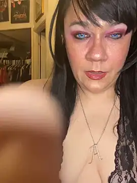 Snapshot of sexyasscougar chatting on 03.08.25 sexyasscougar online show from 03.08.25