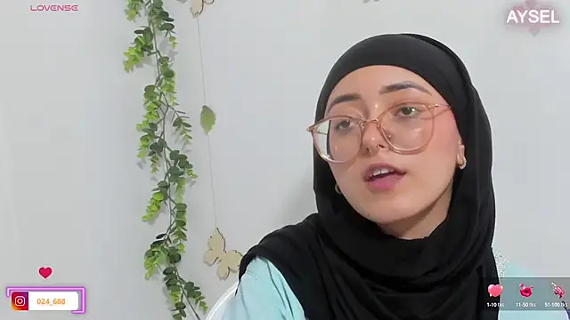 Snapshot of aysel_elid chatting on 03.10.25 aysel elid online show from 03.10.25