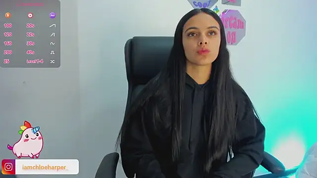 Snapshot of ChloeHarper_ chatting on 12.13.24 ChloeHarper online show from 12.13.24