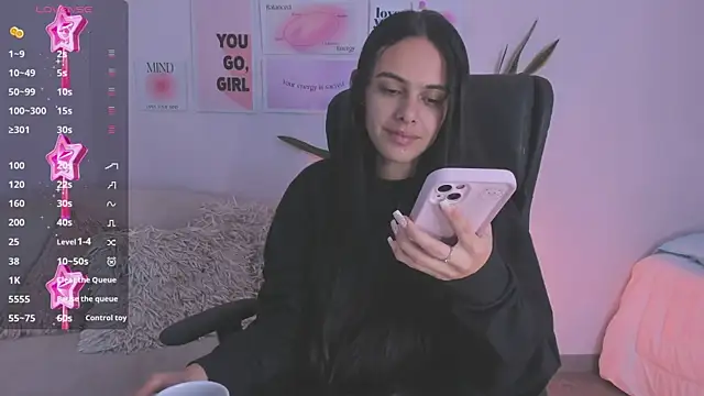 Snapshot of ChloeHarper_ chatting on 01.07.25 ChloeHarper online show from 01.07.25