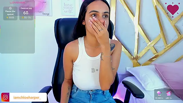 Snapshot of ChloeHarper_ chatting on 09.18.25 ChloeHarper online show from 09.18.25