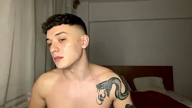 Snapshot of Joedonovan1 chatting on 12.04.24 Joedonovan1 online show from 12.04.24