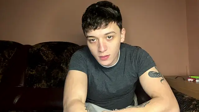 Snapshot of Joedonovan1 chatting on 02.05.25 Joedonovan1 online show from 02.05.25