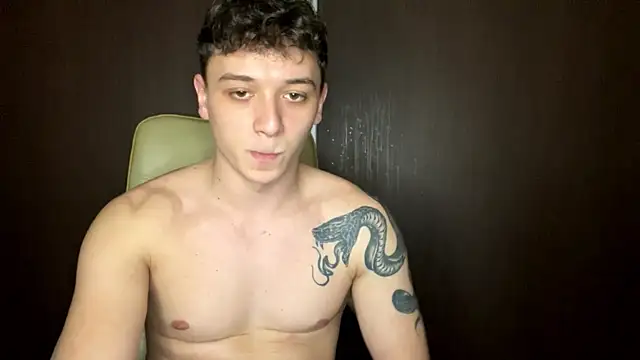 Snapshot of Joedonovan1 chatting on 02.11.25 Joedonovan1 online show from 02.11.25