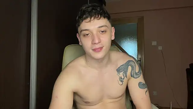 Snapshot of Joedonovan1 chatting on 02.25.25 Joedonovan1 online show from 02.25.25