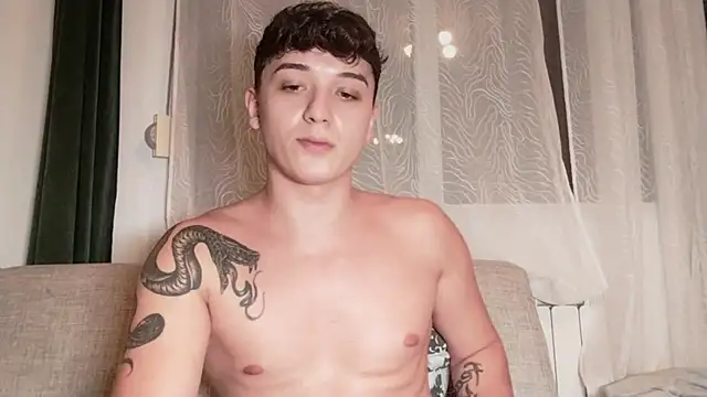 Snapshot of Joedonovan1 chatting on 10.09.25 Joedonovan1 online show from 10.09.25