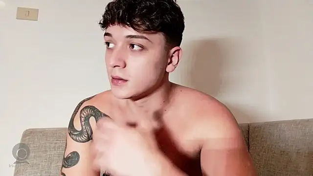 Snapshot of Joedonovan1 chatting on 10.28.25 Joedonovan1 online show from 10.28.25