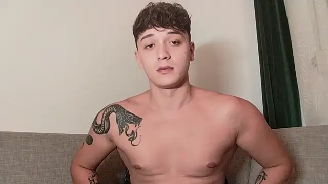 Snapshot of Joedonovan1 chatting on 10.31.25 Joedonovan1 online show from 10.31.25