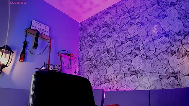 Snapshot of irregular_fetish_ chatting on 01.20.25 irregular fetish online show from 01.20.25