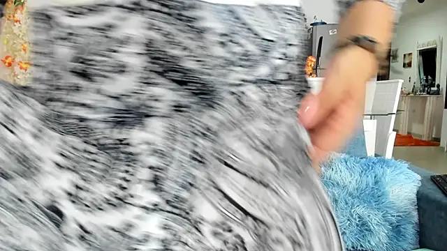 Snapshot of dakota_johnson10 chatting on 10.30.25 dakota johnson10 online show from 10.30.25