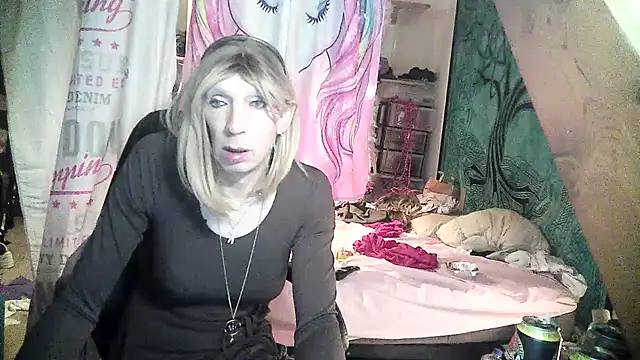 Ombeline1 online show from 02.13.25