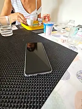 Snapshot of mia69x chatting on 09.12.25 mia69x online show from 09.12.25