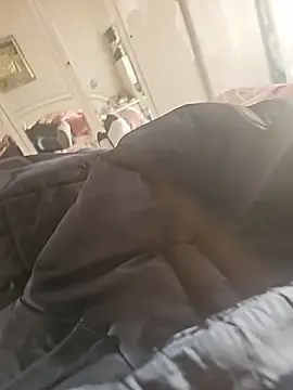 Snapshot of mia69x chatting on 11.06.25 mia69x online show from 11.06.25